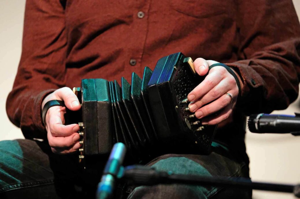 Sponser Donate instruments