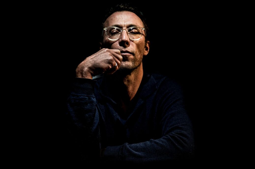 Photo Credit Julian Lennon L1001962 C 1 1