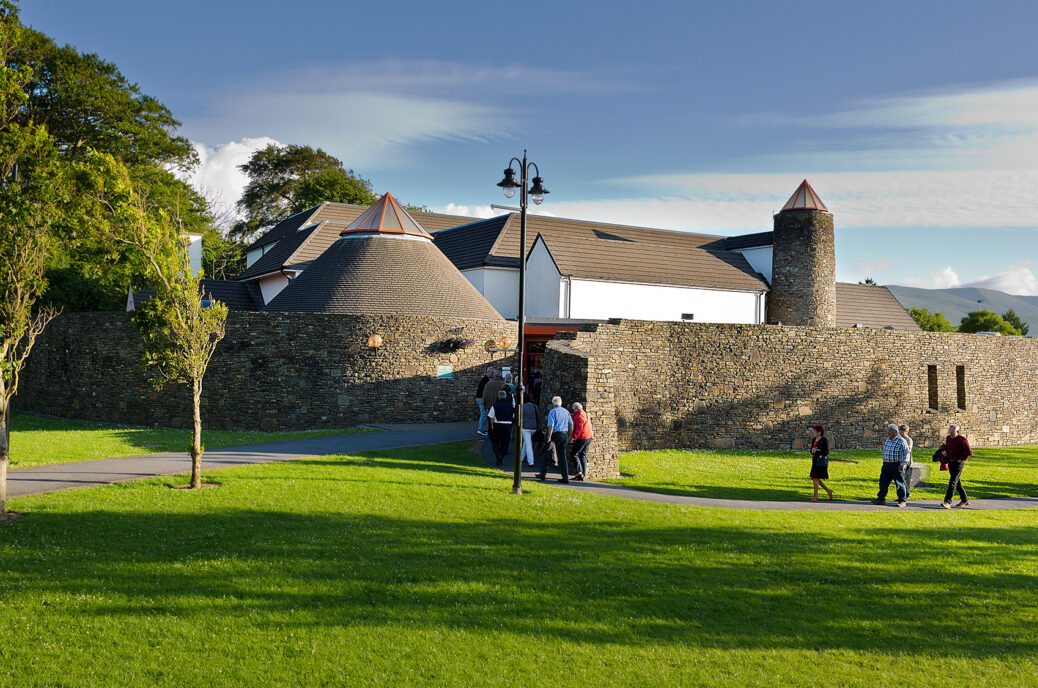 Siamsa Tíre building