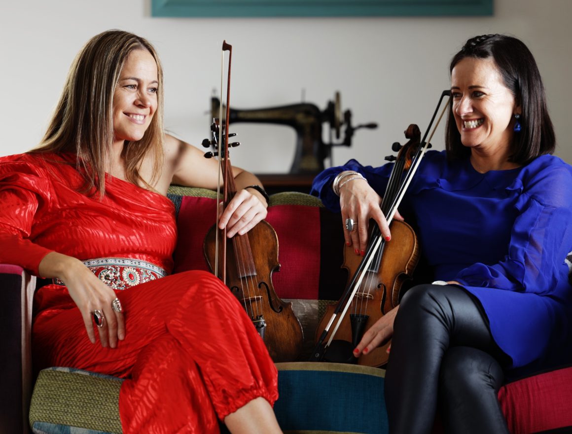 Kane Sisters couch photo png 2