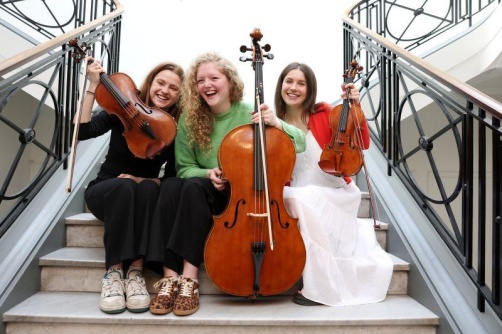 Pictured L R awardees Eve Quigley Aoibhín Keogh Daly and Anna Mitchell Photo by Marc O Sullivan 1